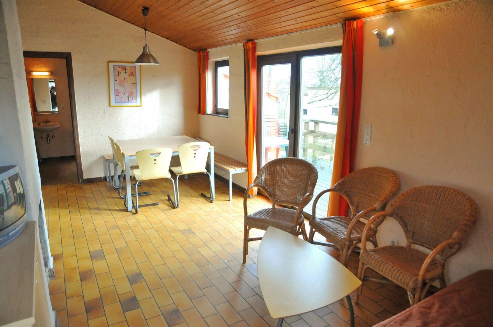 Vallee De Rabais Hotel วีร์ตง ภายนอก รูปภาพ